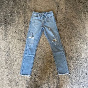 Levi’s High Waist Cutoff Skinny Jeans